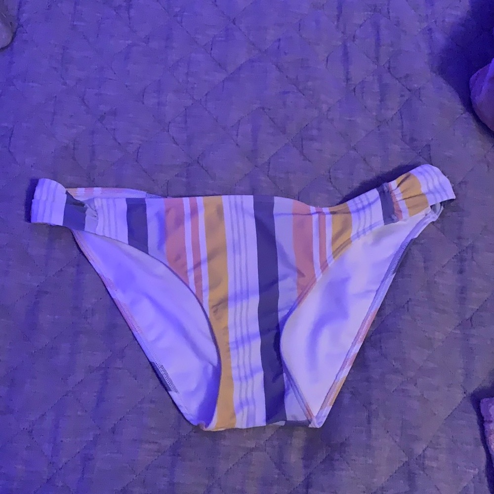 hollister bikini bottoms